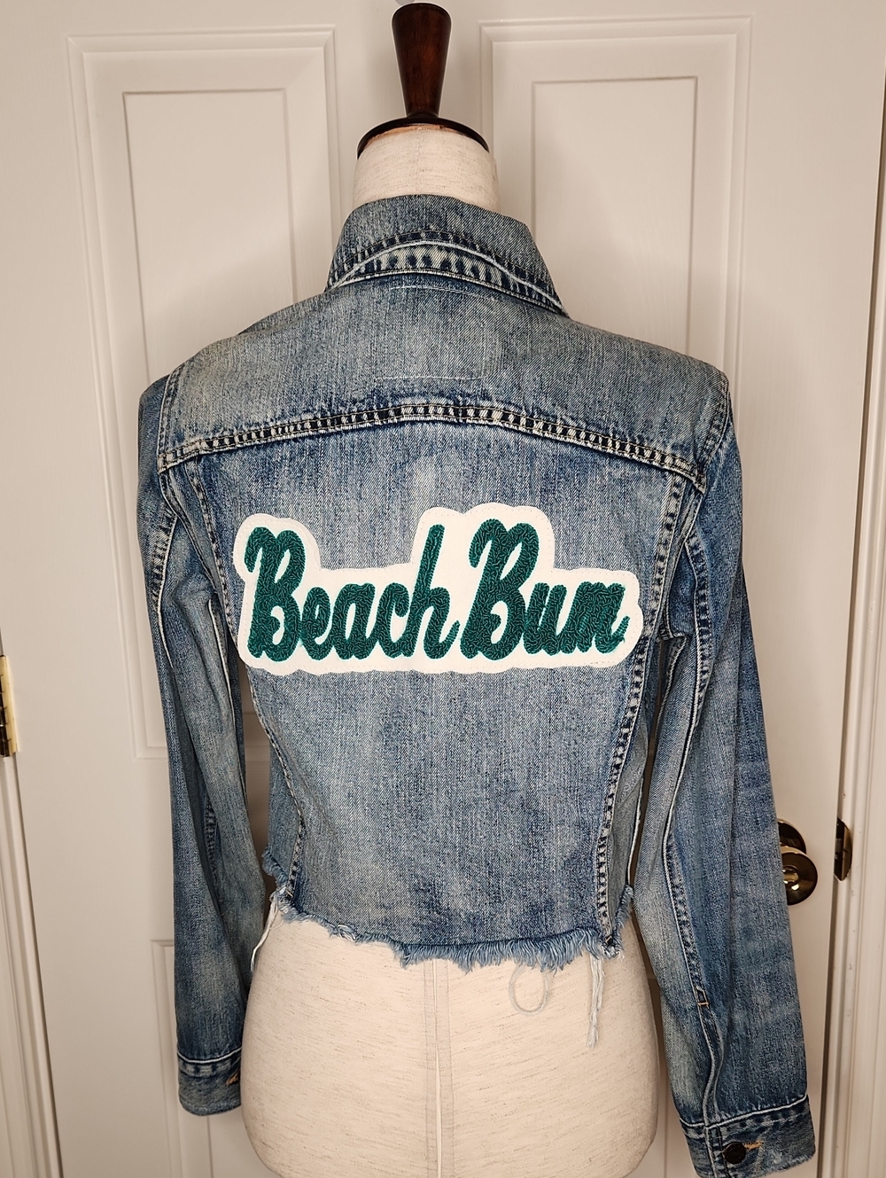 Gorgeous Things Distressed Blue Denim Jacket - See measurements - Picture 6 of 11